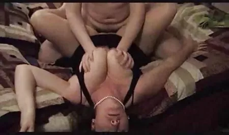 در تخت بزرگ با فیلم های سینمایی sexy زنان سبزه, قدیمی